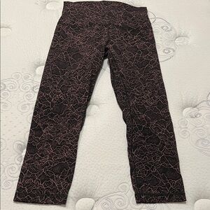 Lululemon align, cropped legging black with pink floral print